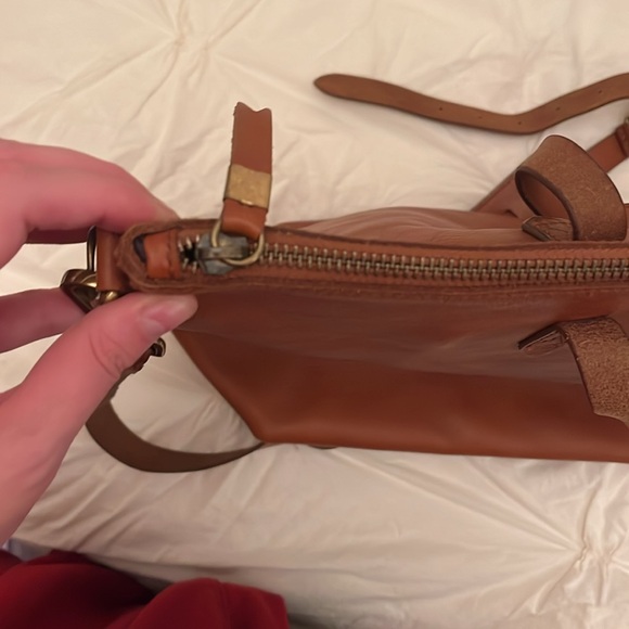 Madewell Transport Satchel in English saddle leather - Picture 11 of 15